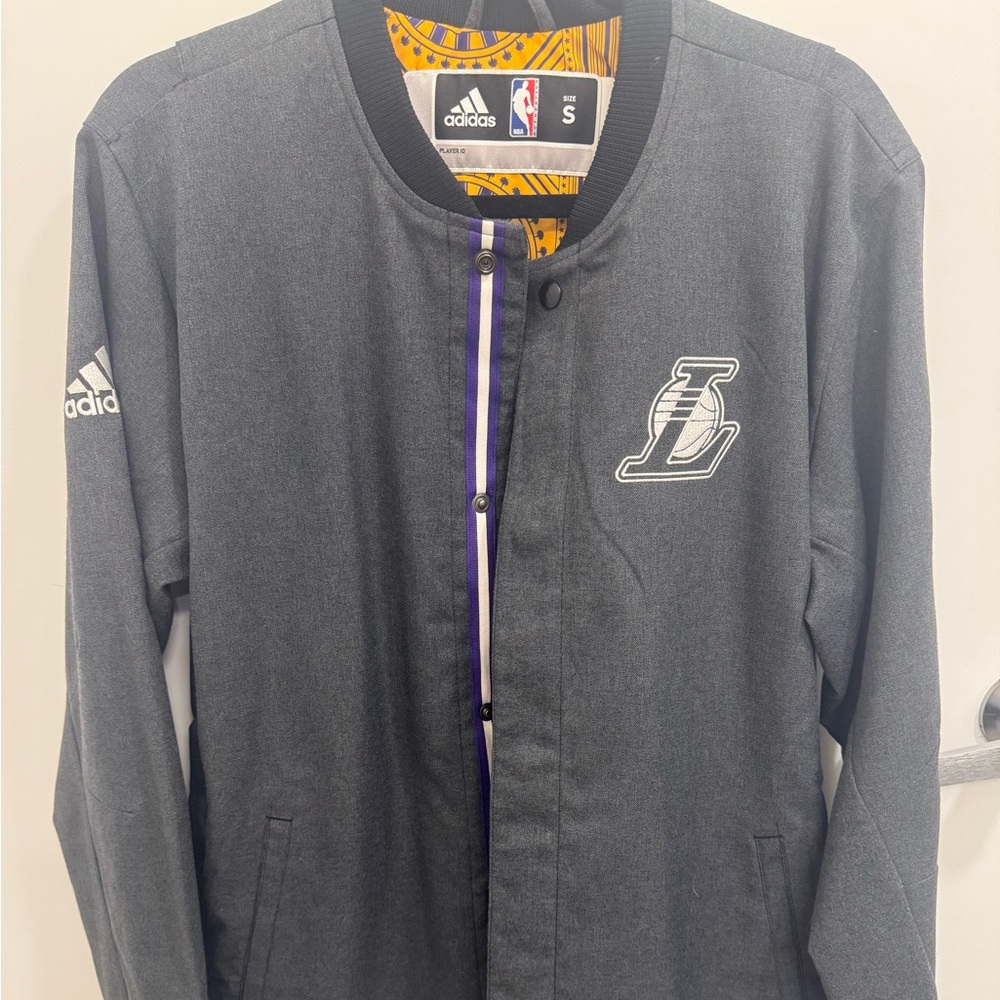 Adidas Los Angeles Lakers Gray Snap Bomber Jacket - Men's Size Small (S)